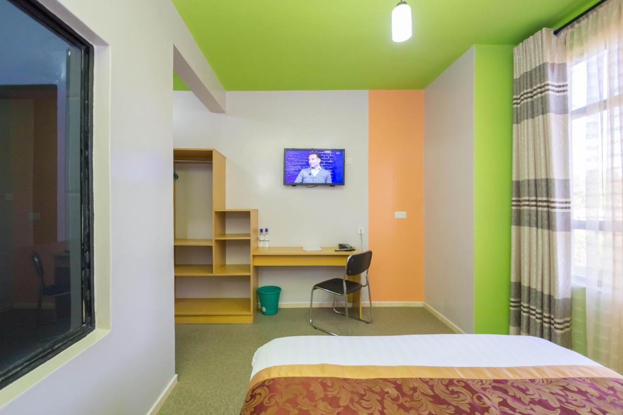 Maple Inn Hotel Найроби Экстерьер фото